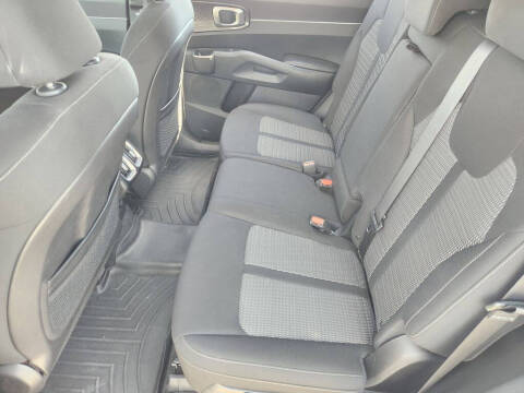 2022 Kia Sorento LX