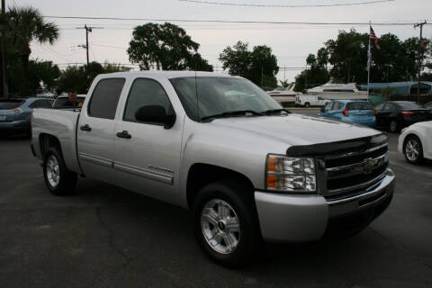 2011 Chevrolet Silverado 1500 for sale at Mike's Trucks & Cars in Port Orange FL