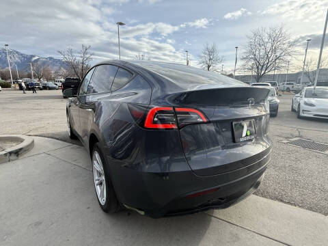 2023 Tesla Model Y Performance