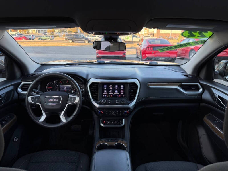 2022 GMC Acadia SLE