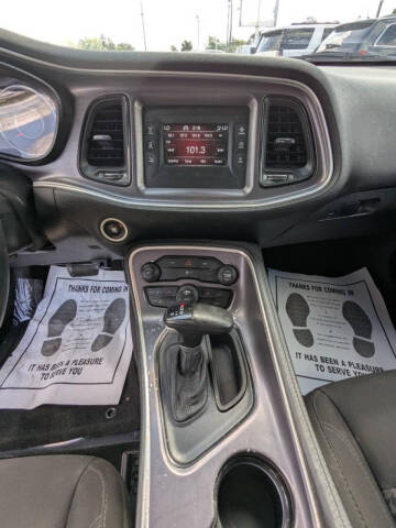 2016 Dodge Challenger SXT