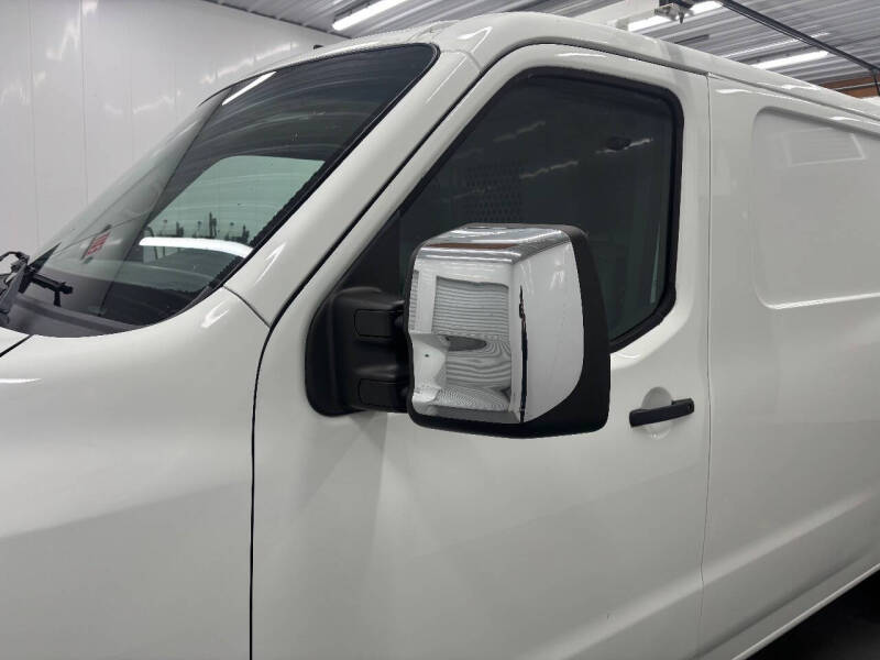 2019 Nissan NV 3500 HD S