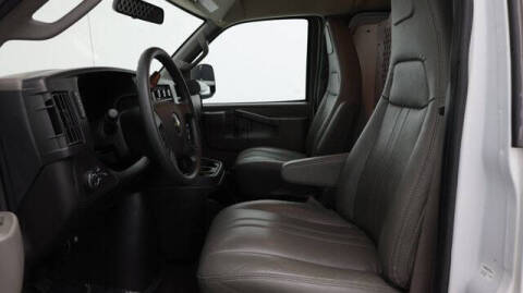 2023 Chevrolet Express 2500