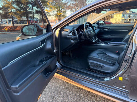 2019 Toyota Camry SE