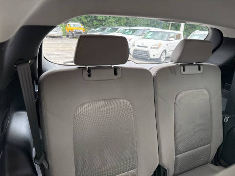 2017 Hyundai Santa Fe SE