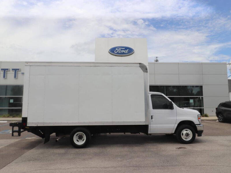 2022 Ford E-Series