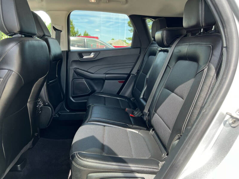 2022 Ford Escape SEL