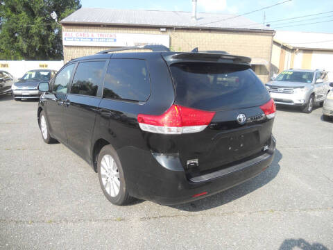 2012 Toyota Sienna XLE 7-Passenger