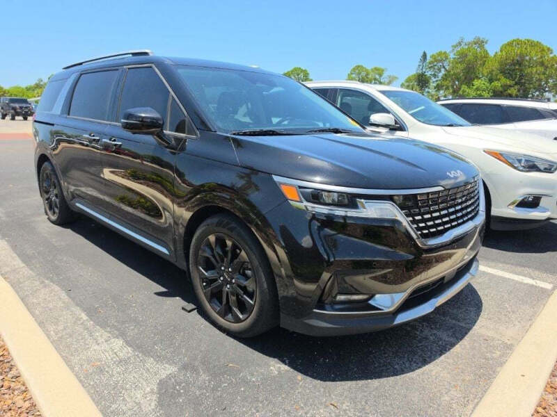 2023 Kia Carnival SX