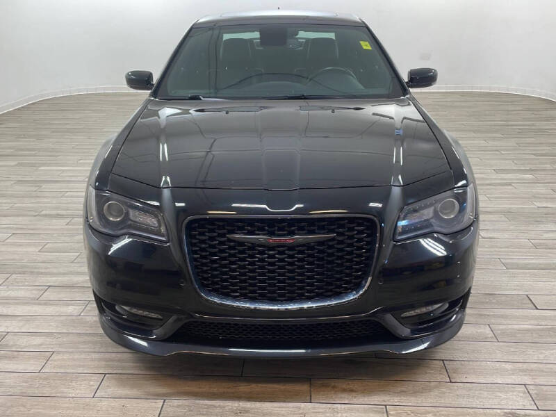 Used 2022 Chrysler 300 S with VIN 2C3CCABG1NH150842 for sale in Florissant, MO