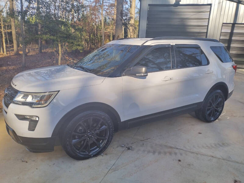 2018 Ford Explorer XLT's photo