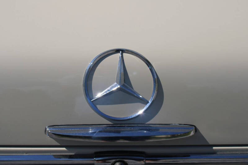 1968 Mercedes-Benz 280-Class