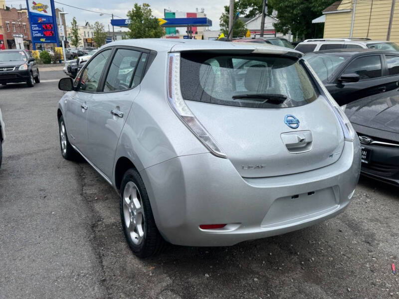 2012 Nissan LEAF SL