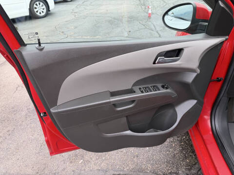 2013 Chevrolet Sonic LT Manual