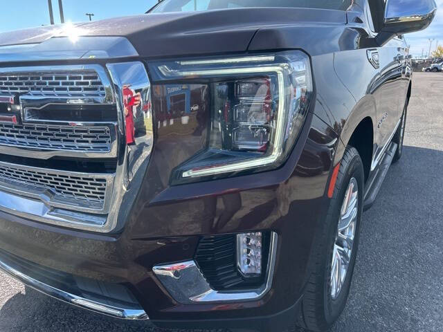 2023 GMC Yukon SLT