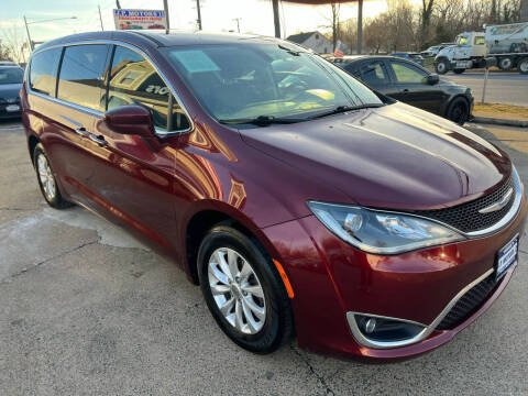 2018 Chrysler Pacifica Touring Plus