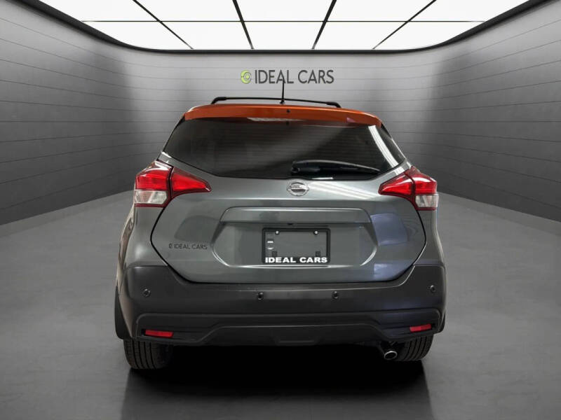 2020 Nissan Kicks SV