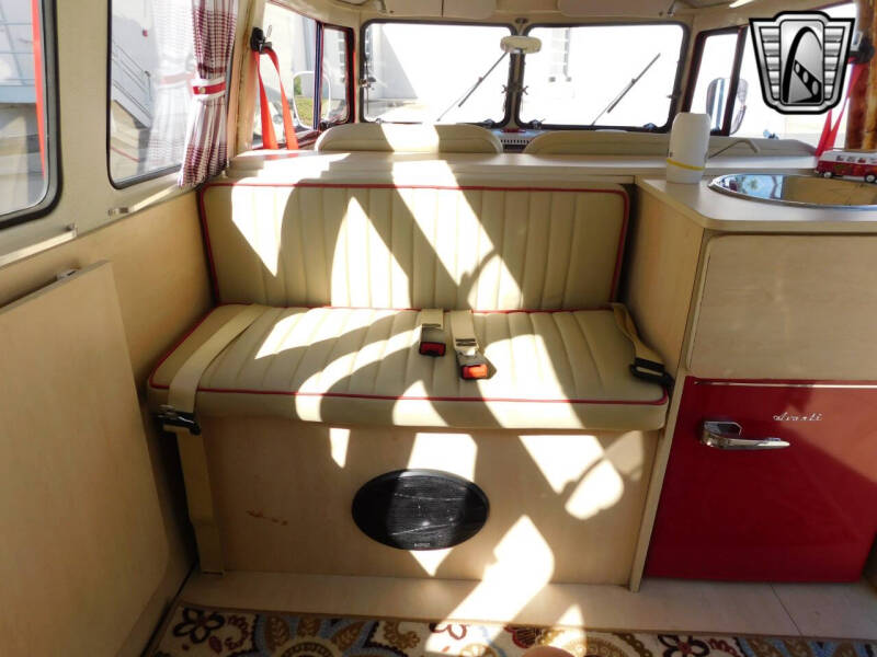 1975 Volkswagen Type 2