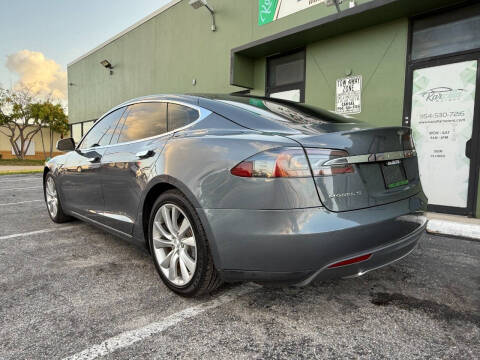 2014 Tesla Model S P85