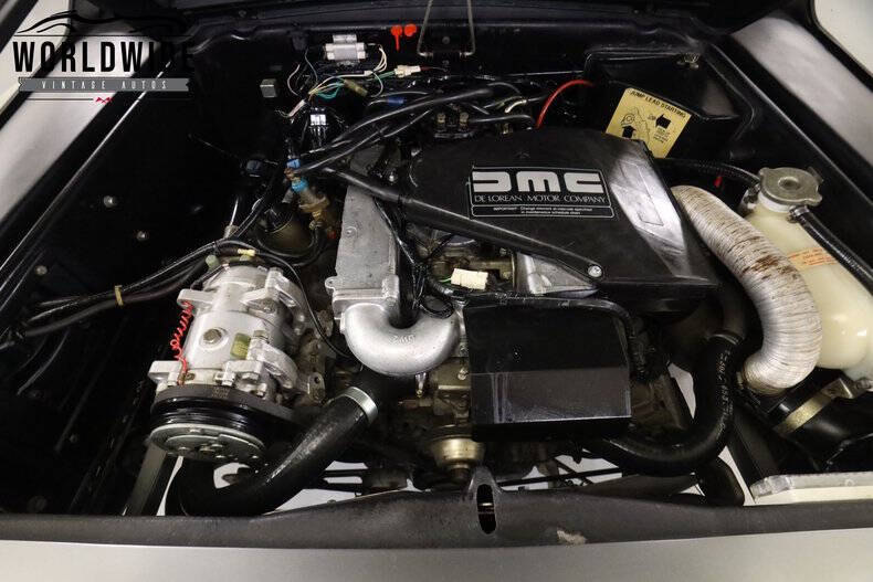 1981 DeLorean DMC-12