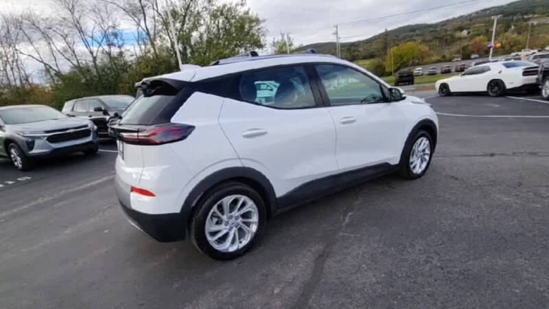 2023 Chevrolet Bolt EUV LT