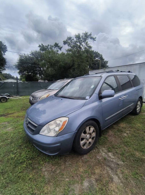 2008 Hyundai Entourage GLS