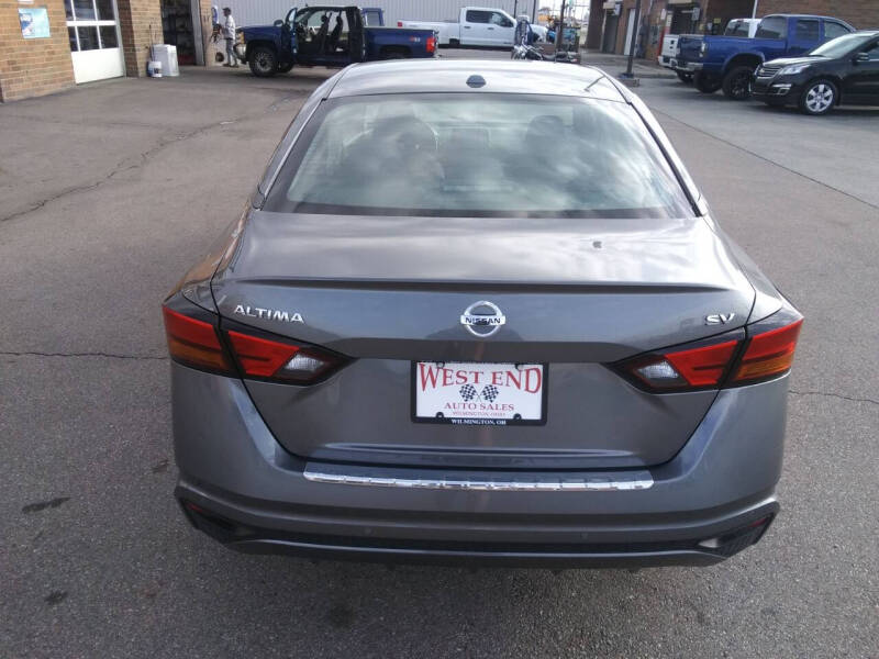 2022 Nissan Altima 2.5 SV