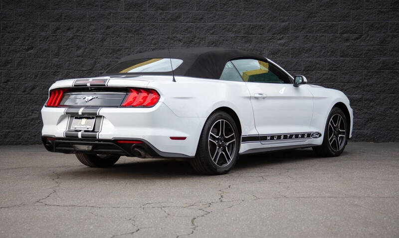 2020 Ford Mustang EcoBoost