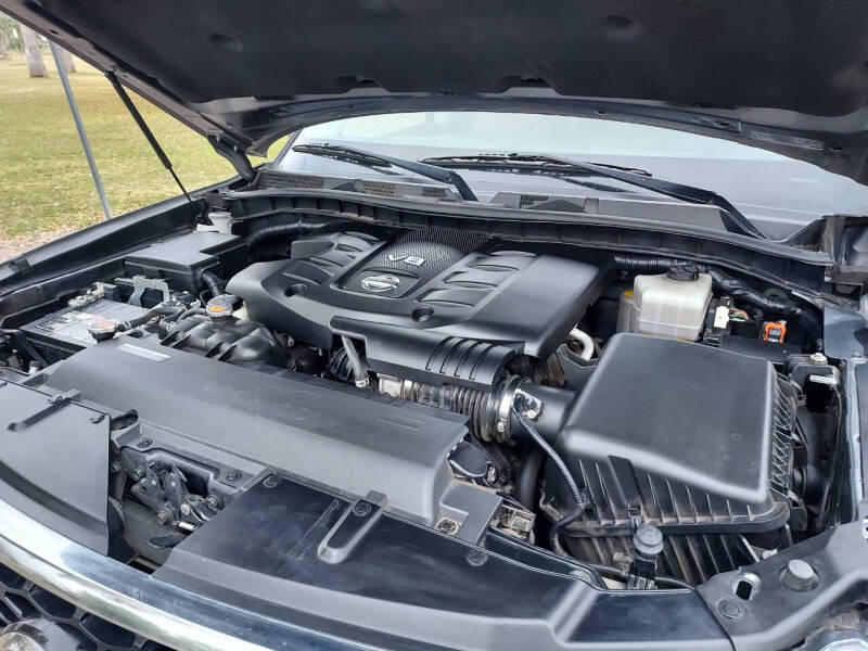 2017 Nissan Armada SV