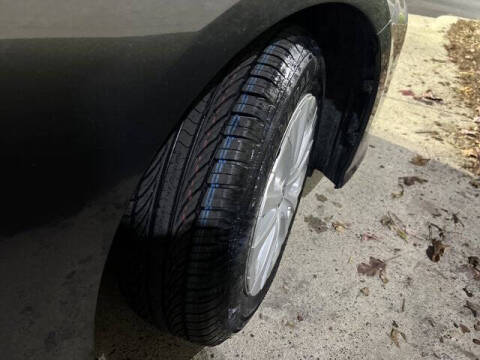 2019 Toyota Prius LE