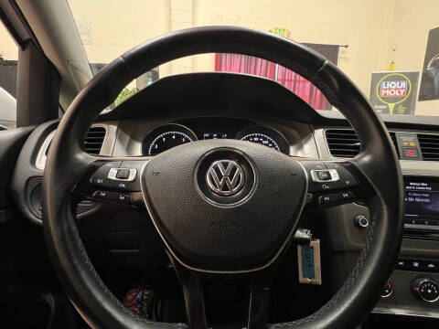 2015 Volkswagen Golf SportWagen