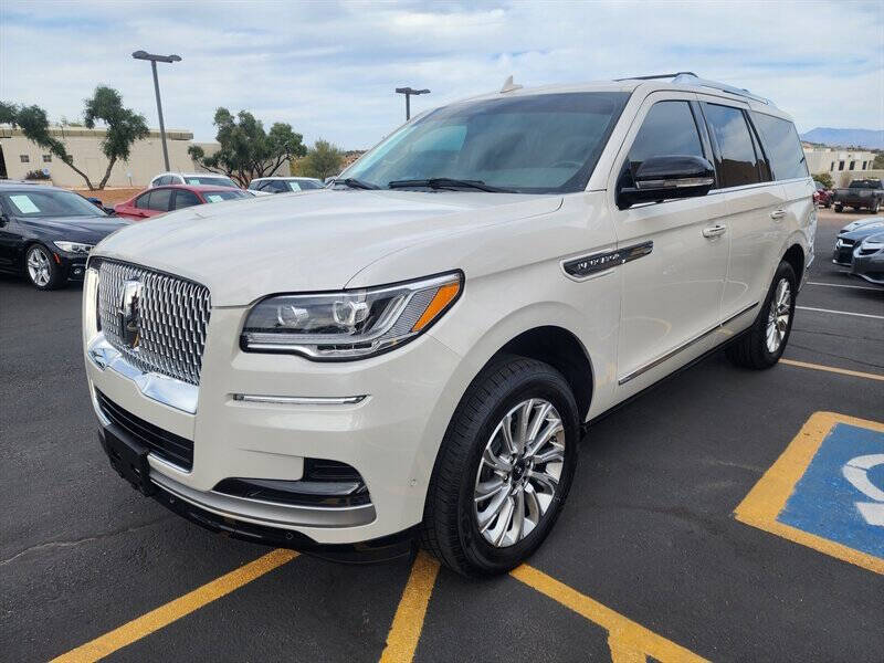2023 Lincoln Navigator Standard