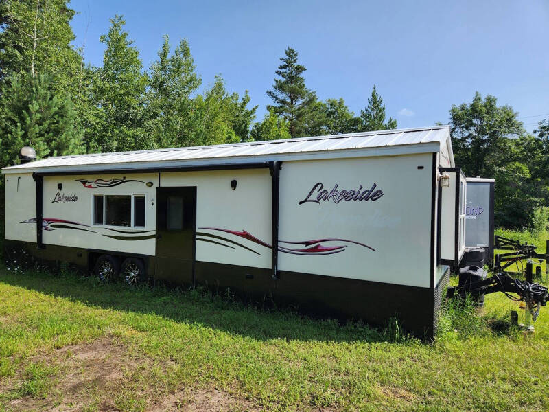 2020 ICE CASTLE LAKESIDE 8X34