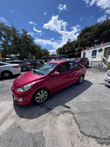 2013 Hyundai Accent GLS