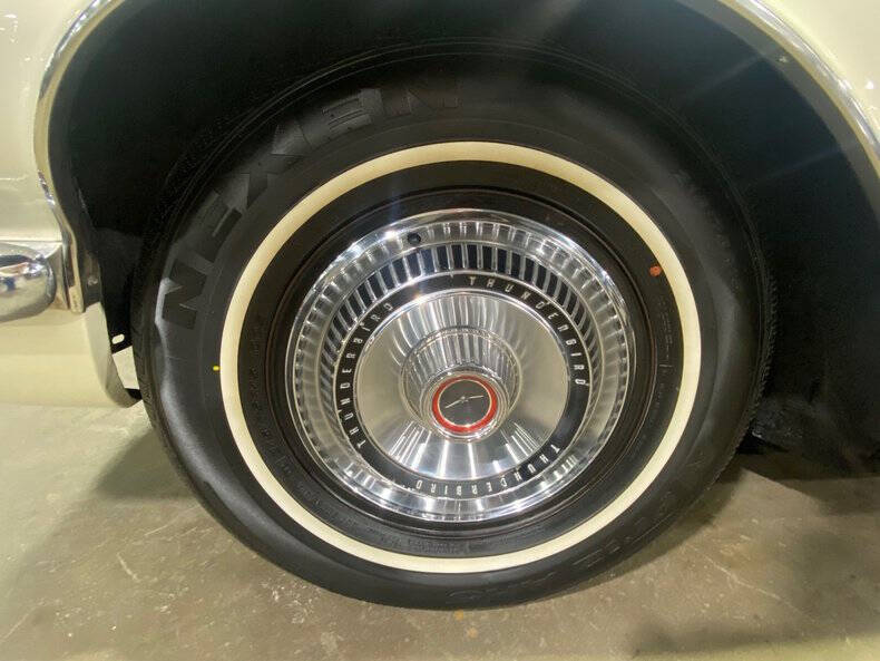 1966 Ford Thunderbird