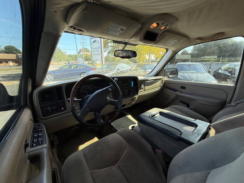 2005 Chevrolet Avalanche 1500 LS