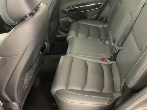 2025 Genesis GV70 2.5T Standard