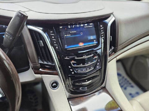 2017 Cadillac Escalade Premium Luxury