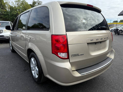 2013 Dodge Grand Caravan SE