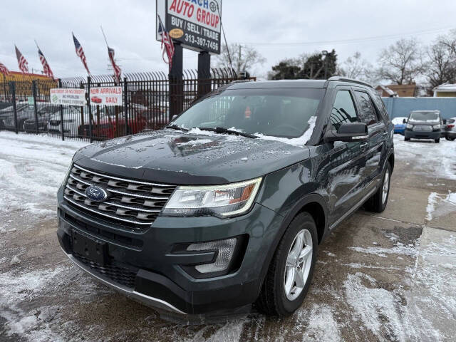 2016 Ford Explorer XLT's photo
