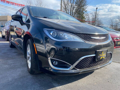 2020 Chrysler Pacifica for sale at Auto Exchange in The Plains OH