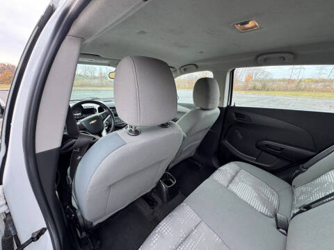 2016 Chevrolet Sonic LS Auto