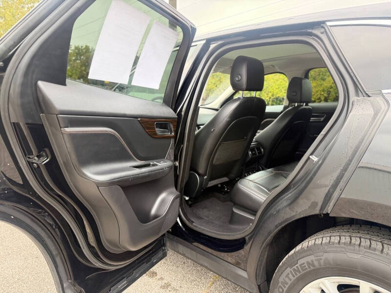 2017 Jaguar F-PACE 35t Prestige