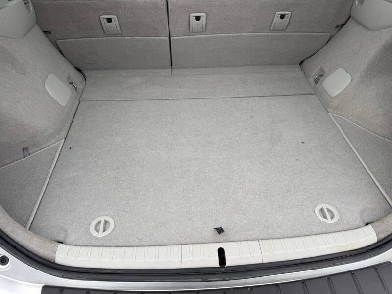 2013 Toyota Prius Three