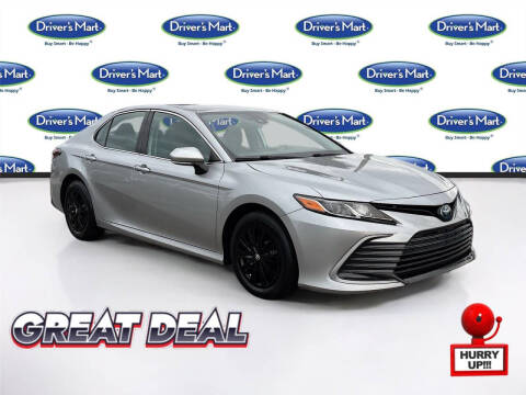 2022 Toyota Camry Hybrid LE