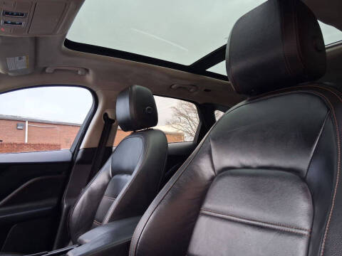 2019 Jaguar F-PACE 30t Prestige