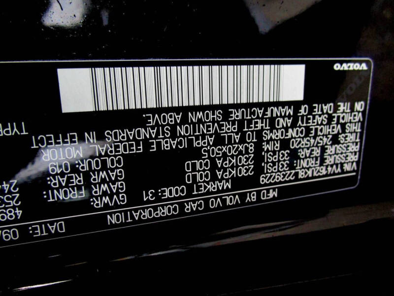 2020 Volvo XC40 T5 Momentum