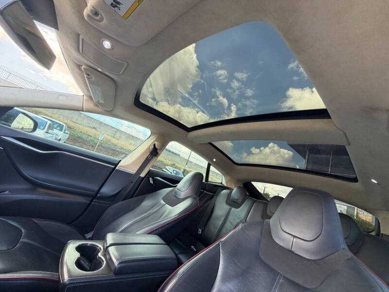 2014 Tesla Model S P85
