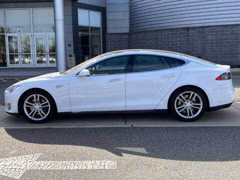 2016 Tesla Model S 85D