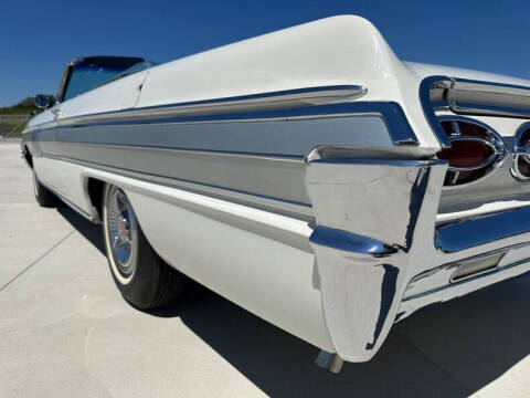 1962 Oldsmobile Starfire